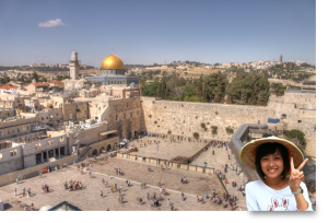 תיירת סינית בכותל המערבי